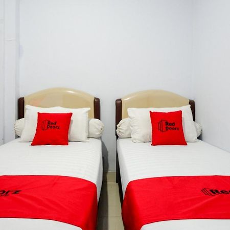 Reddoorz @ Hotel Bravo Pantai Kamali Bau Bau Baubau Exteriör bild