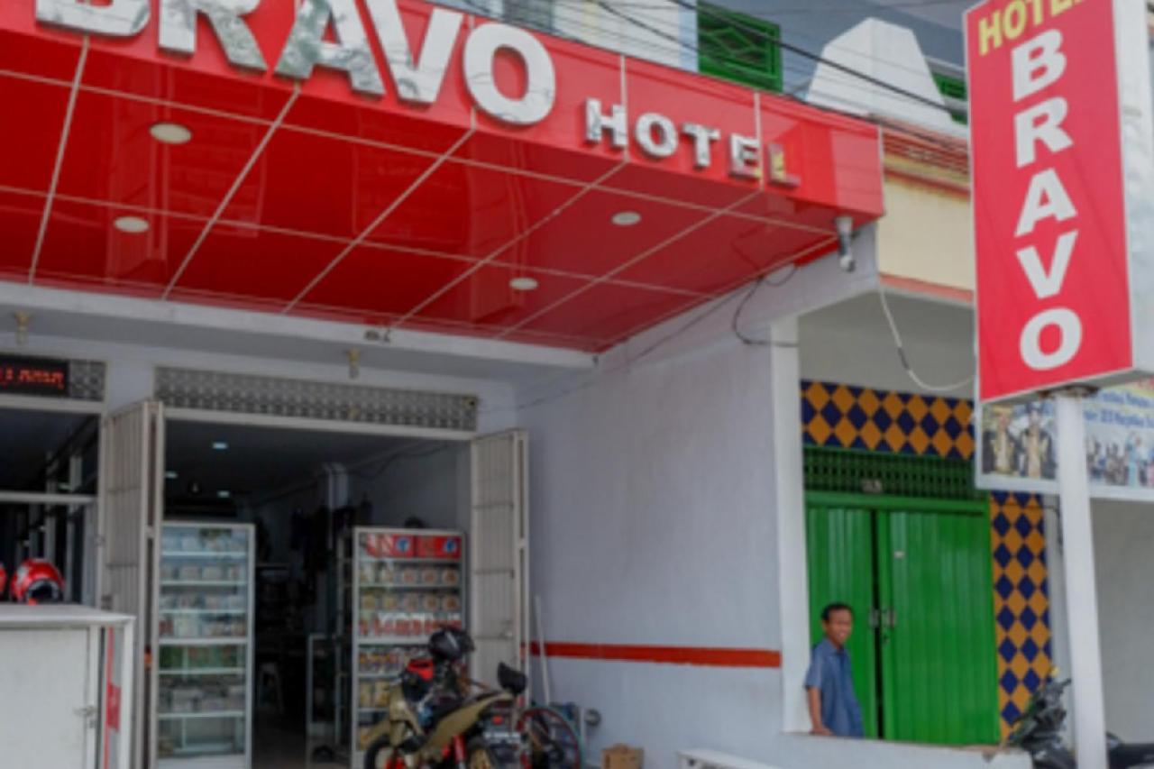 Reddoorz @ Hotel Bravo Pantai Kamali Bau Bau Baubau Exteriör bild