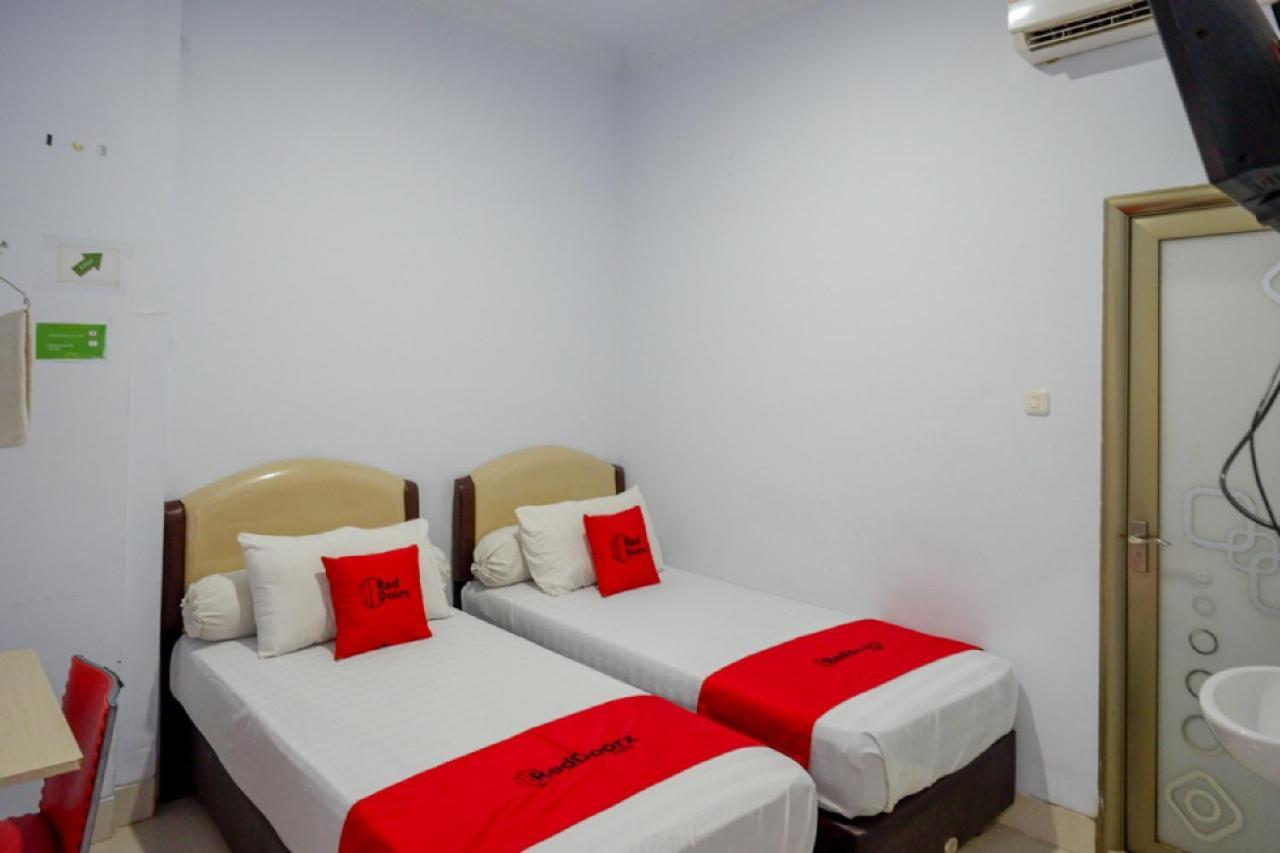 Reddoorz @ Hotel Bravo Pantai Kamali Bau Bau Baubau Exteriör bild